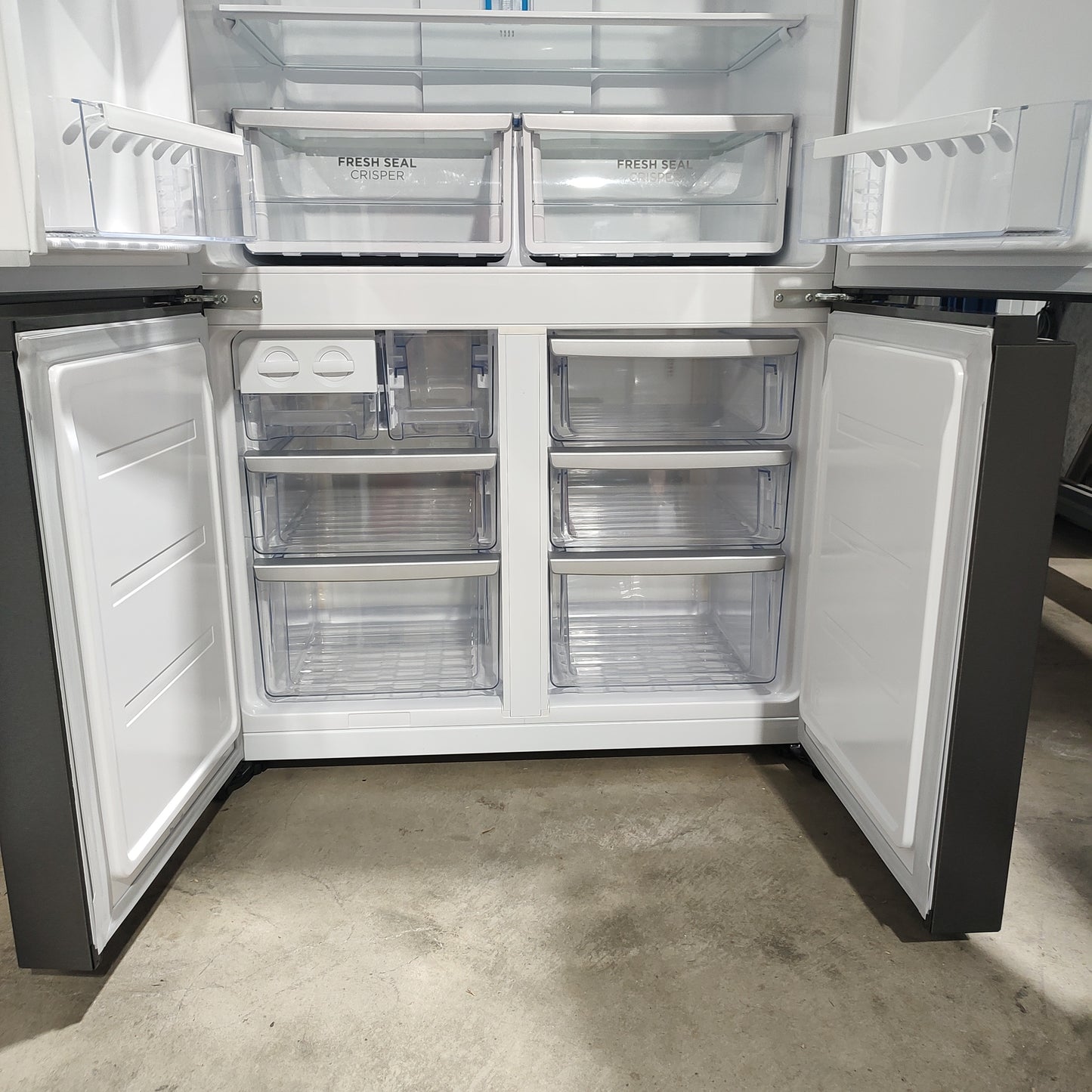 Westinghouse 541L Dark Stainless Steel French Door Frost Free Fridge WQE6000BB