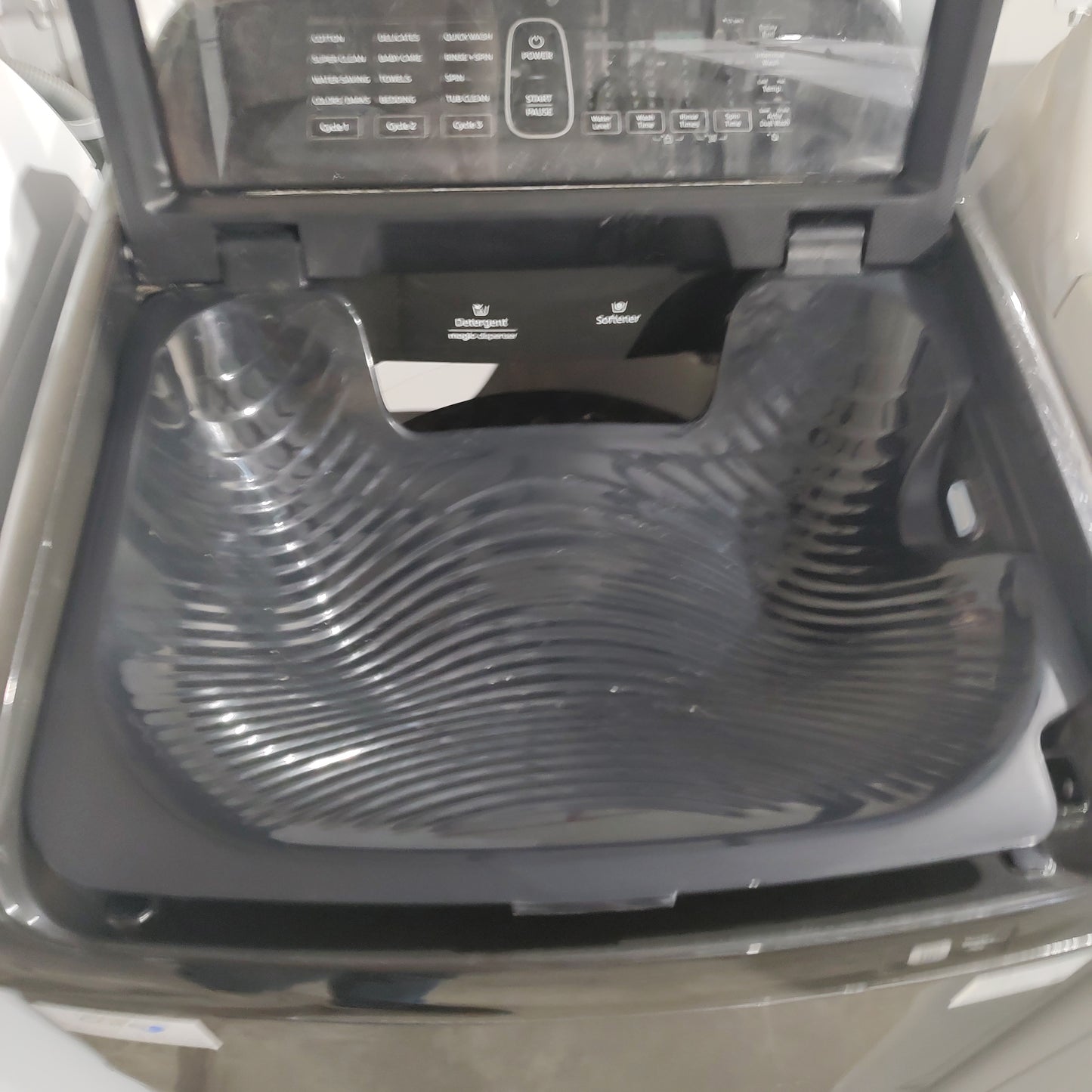 Samsung 8.5Kg Activ DualWash Top Load Washing Machine WA85N6750BV